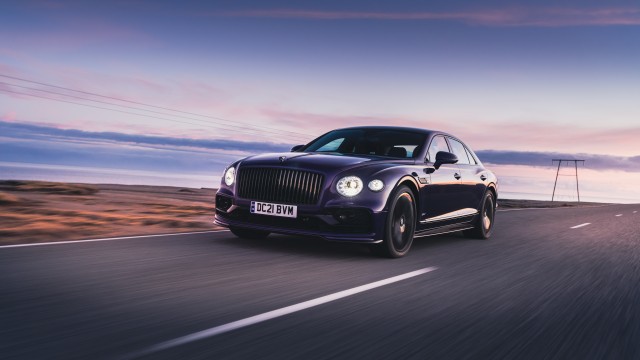 Bentley Flying Spur Hybrid 5K