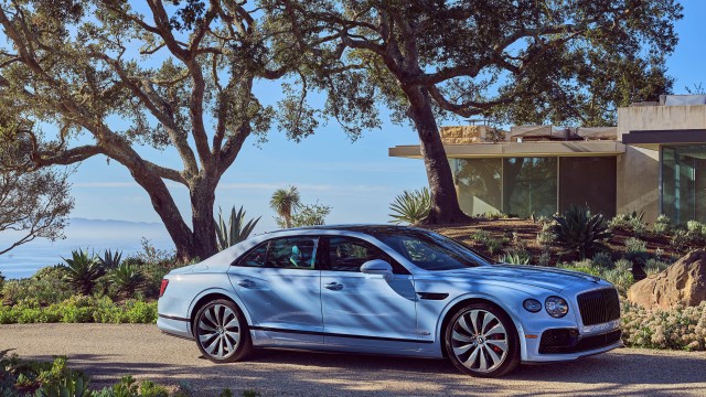 Bentley Flying Spur Hybrid Luxury cars