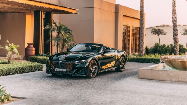 Bentley Mulliner Batur Convertible 2025