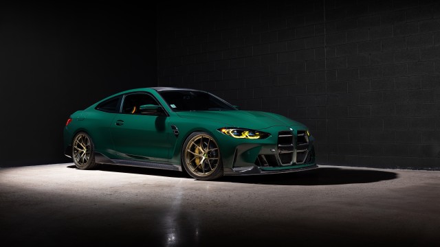 BMW M4 Coupe 8K