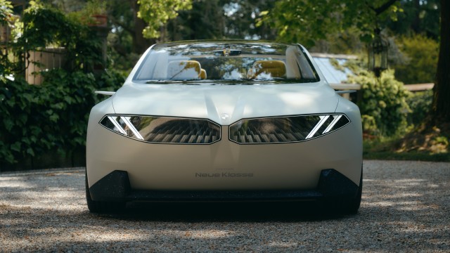 BMW Vision Neue Klasse 8K
