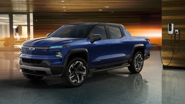 Chevrolet Silverado EV RST Crew Cab 2024