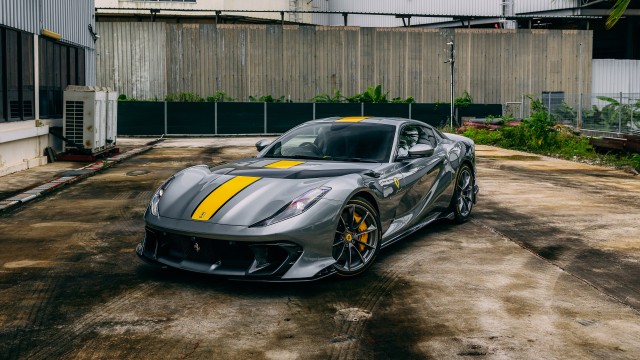 Ferrari 812 Competizione Outdoor