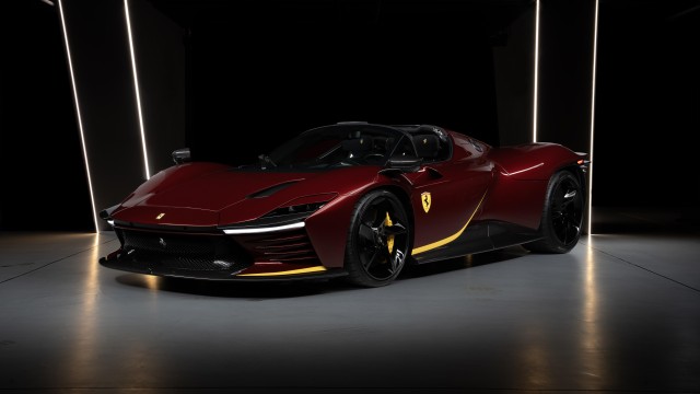 Ferrari Daytona SP3 8K
