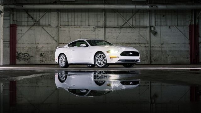 Ford Mustang GT Ice White Appearance Package