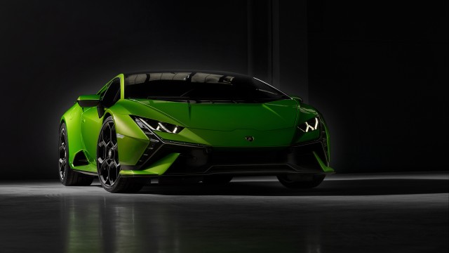 Lamborghini Huracán Tecnica Dark aesthetic