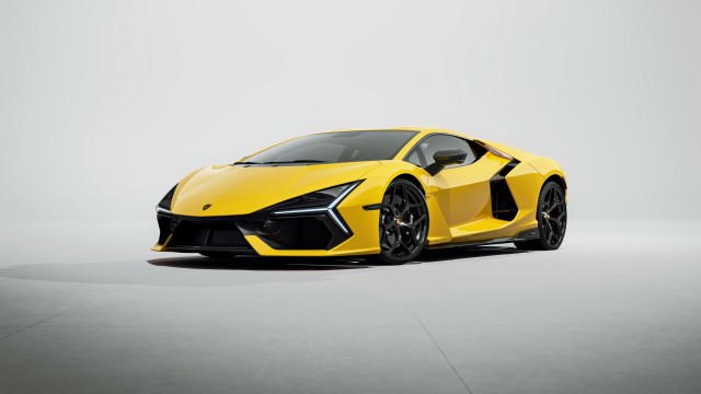 Lamborghini Revuelto Giallo Inti