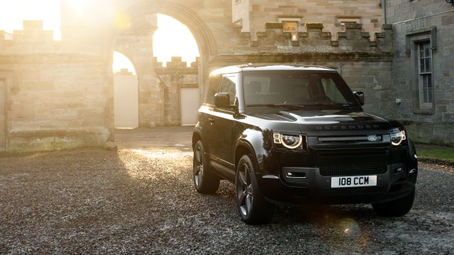 Land Rover Defender 90 V8 Carpathian Edition