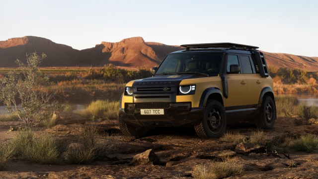 Land Rover Defender 110 Trophy Edition 2025