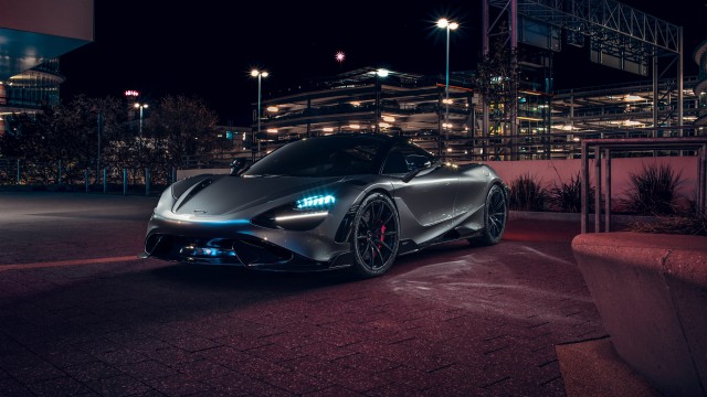 McLaren 765LT Night illumination