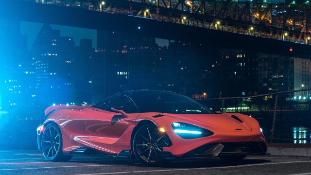 McLaren 765LT Supercar