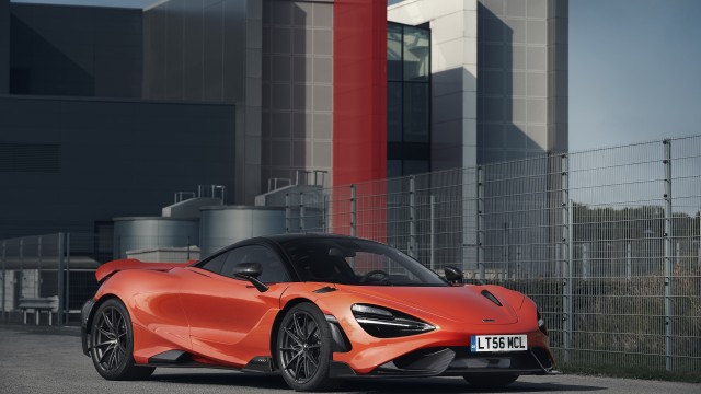 McLaren 765LT Supercars