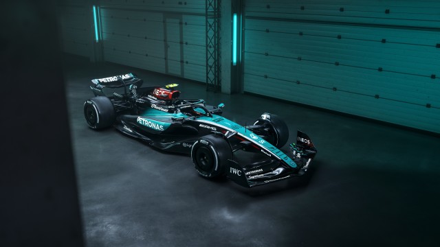 Mercedes-AMG F1 W15 E Performance 5K