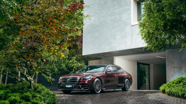 Mercedes-Benz S 450 4MATIC AMG Line Luxury Sedan