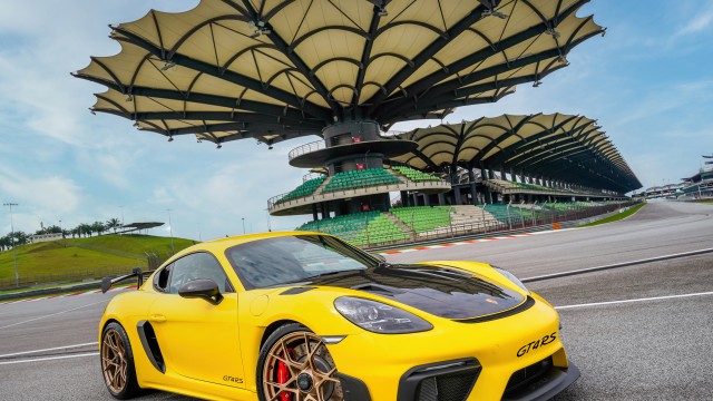 Porsche 718 Cayman GT4 RS Sports cars