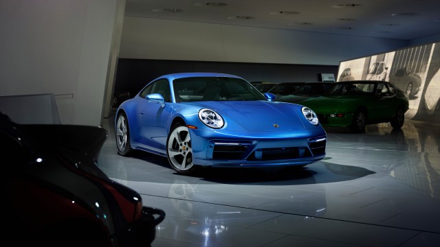 Porsche 911 Carrera GTS Sally Special 2022