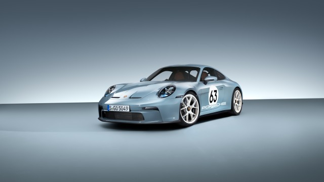 Porsche 911 ST Heritage Design Package