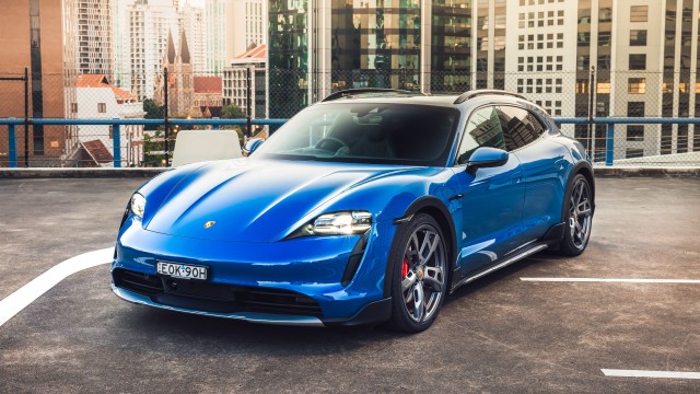 Porsche Taycan 4S Cross Turismo 2021