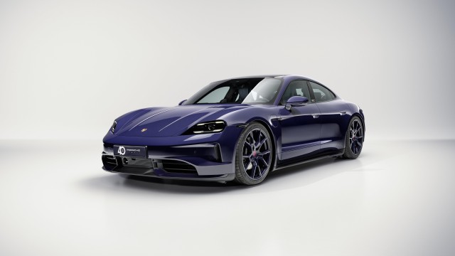 Porsche Taycan 4S Ferragamo Edition 2025
