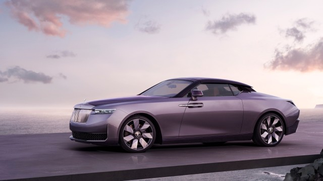 Rolls-Royce Amethyst Droptail 2024