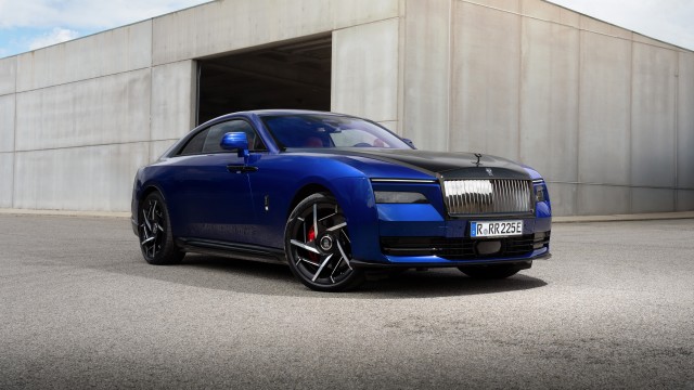 Rolls-Royce Black Badge Spectre Libertas