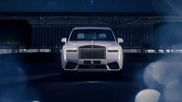Rolls-Royce Cullinan Cosmos 2025