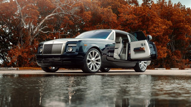 Rolls-Royce Phantom Luxury cars