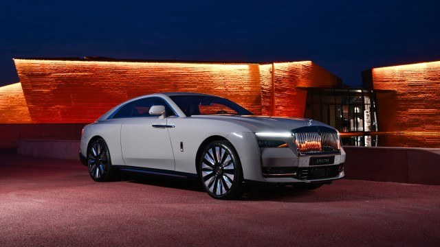 Rolls-Royce Spectre 2024 Luxury EV