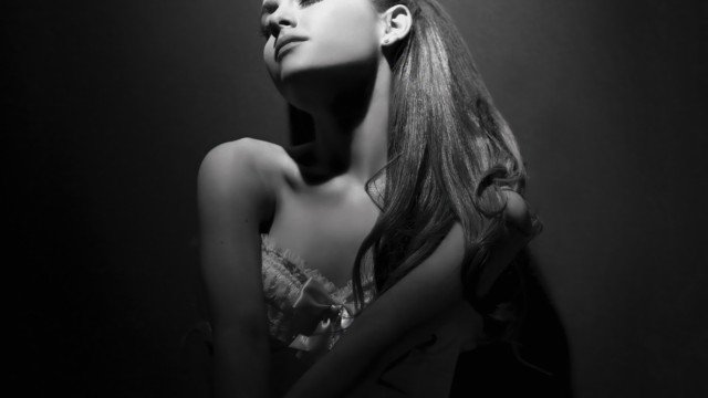 Ariana Grande Yours Truly