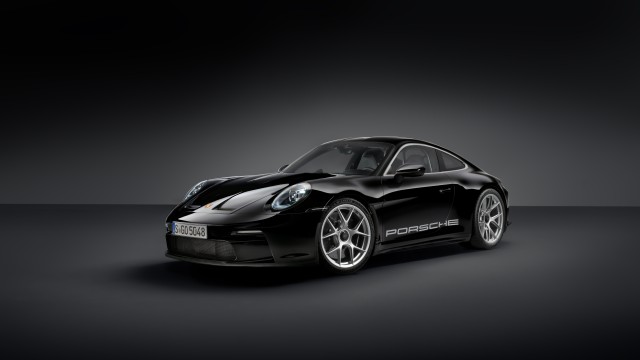 Black Porsche 911
