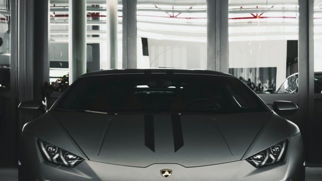 Lamborghini Huracan Monochrome