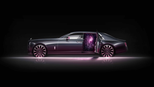 Rolls-Royce Phantom EWB Tempus Collection AMOLED