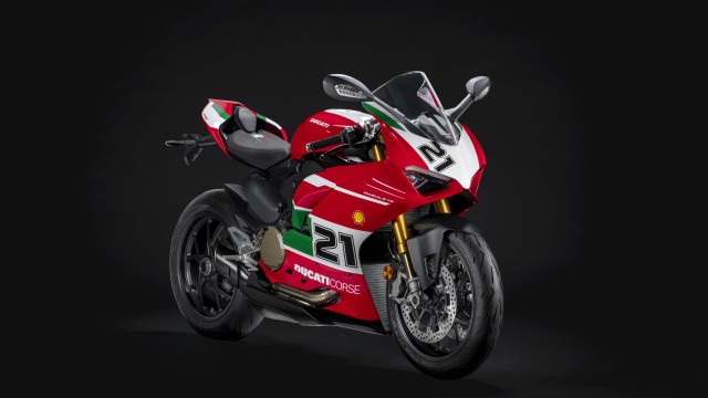 Ducati Panigale V2 Bayliss 8K