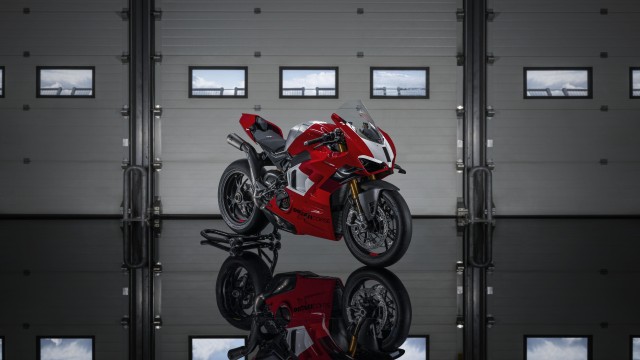 Ducati Panigale V4 R 8K