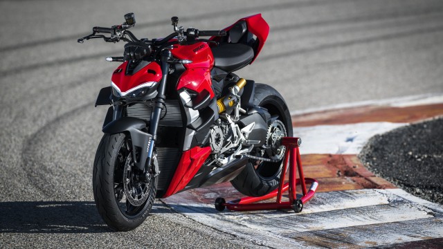 Ducati Streetfighter V2 Sports bikes