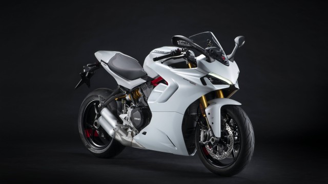 Ducati SuperSport 950 Dark background
