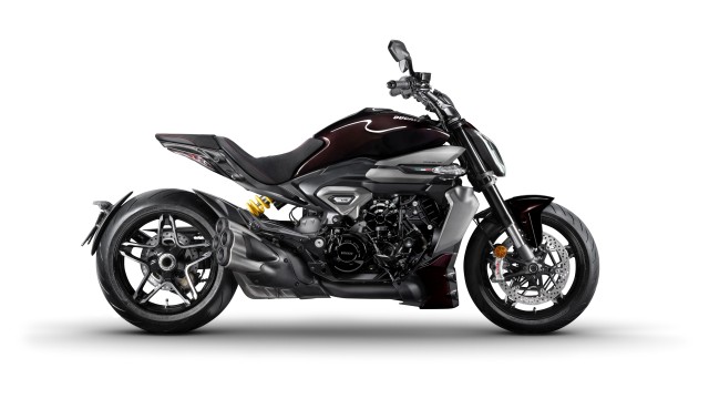 Ducati XDiavel V4 2025