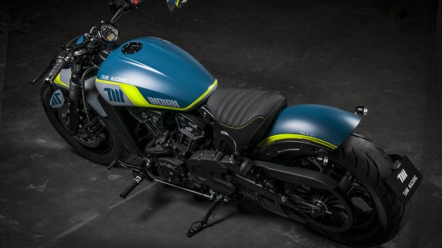 Indian Scout Bobber Sixty Neon