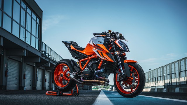 KTM 1290 Super Duke R EVO 2022