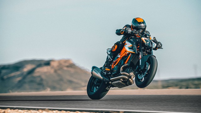 KTM 1290 Super Duke RR 2021