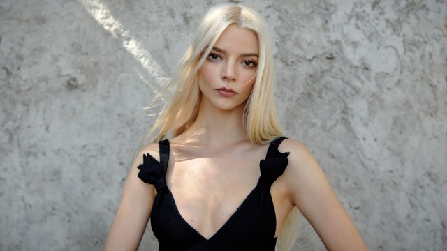 Anya Taylor-Joy Blonde