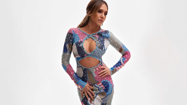 Jessica Alba White background