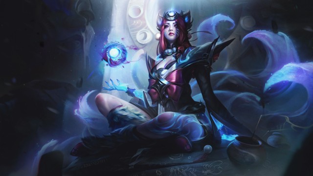 Snow Moon Ahri League of Legends