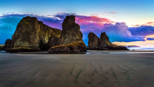 Bandon Beach Sea stacks