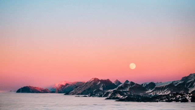 Fronalpstock mountains Schweiz