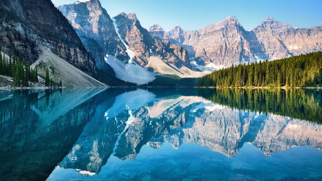 Moraine Lake Scenery