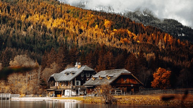 Wooden House Lakeside
