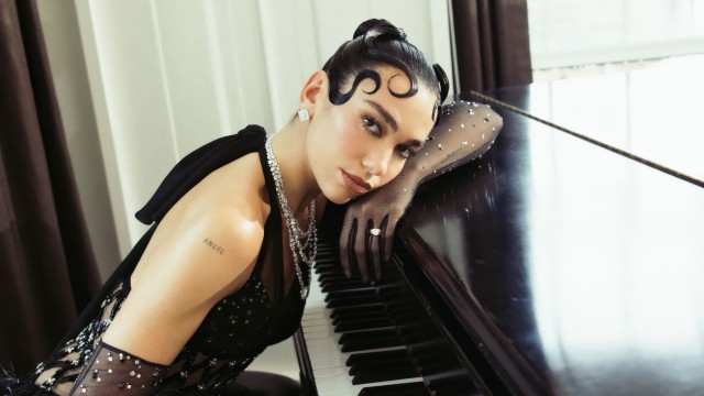 Dua Lipa Met Gala
