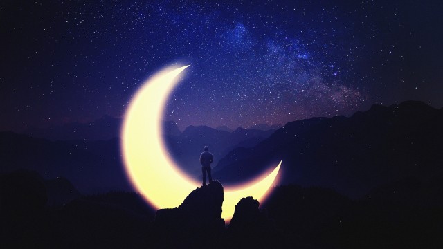 Dream Crescent Moon