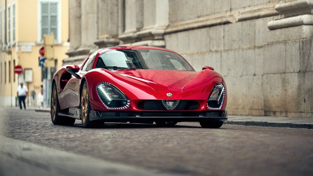 Alfa Romeo 33 Stradale Supercar